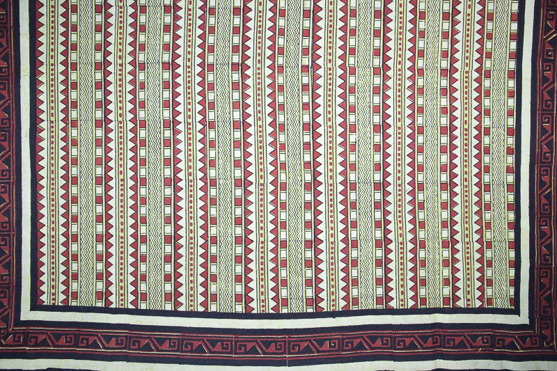 Tablecloth - Green and Red Zig Zag