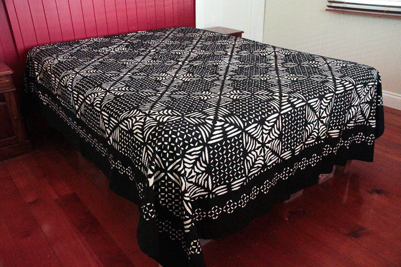 Bed Cover // Queen Appliqué